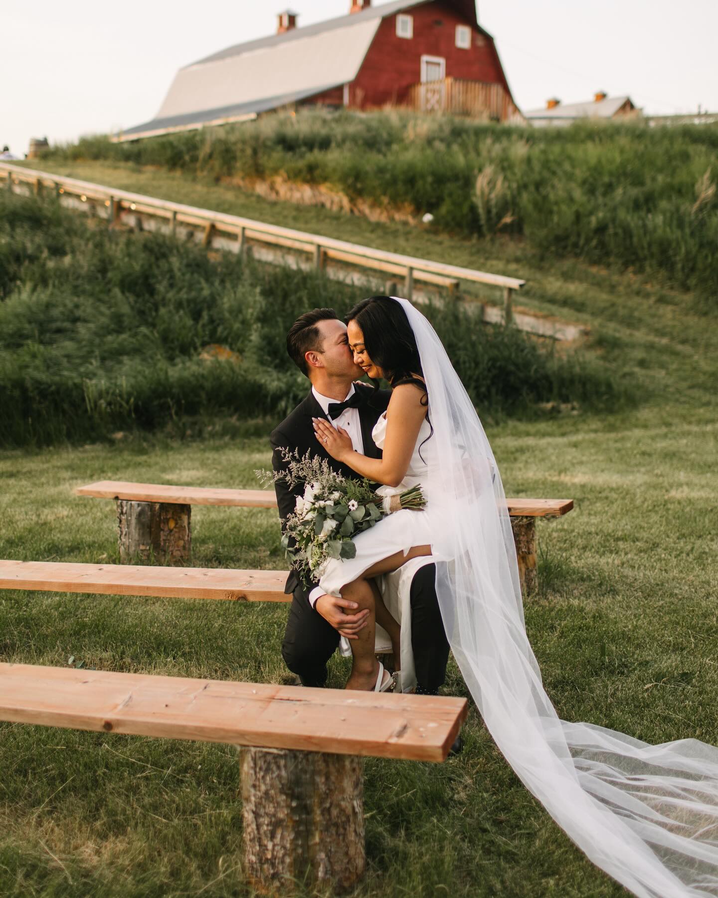 Champagne & Roses Weddings