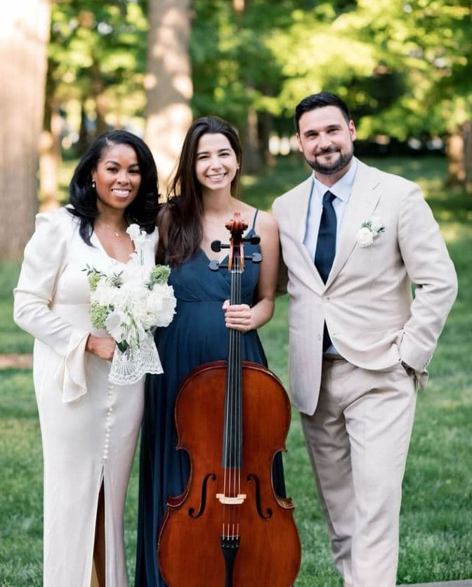Lolo Loves Cello