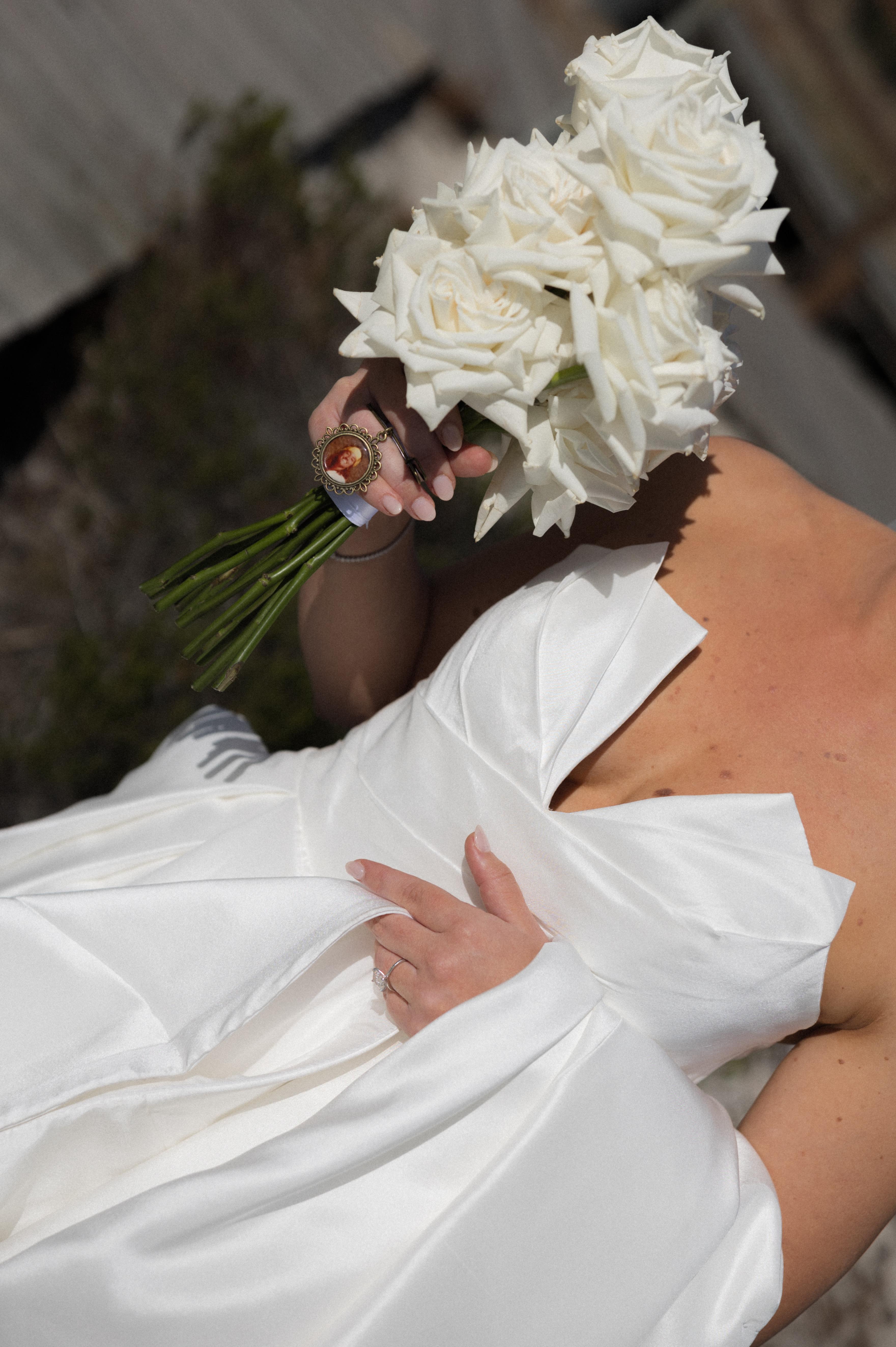 A Beach Spring Wedding at a Private Villa in Portugal 34