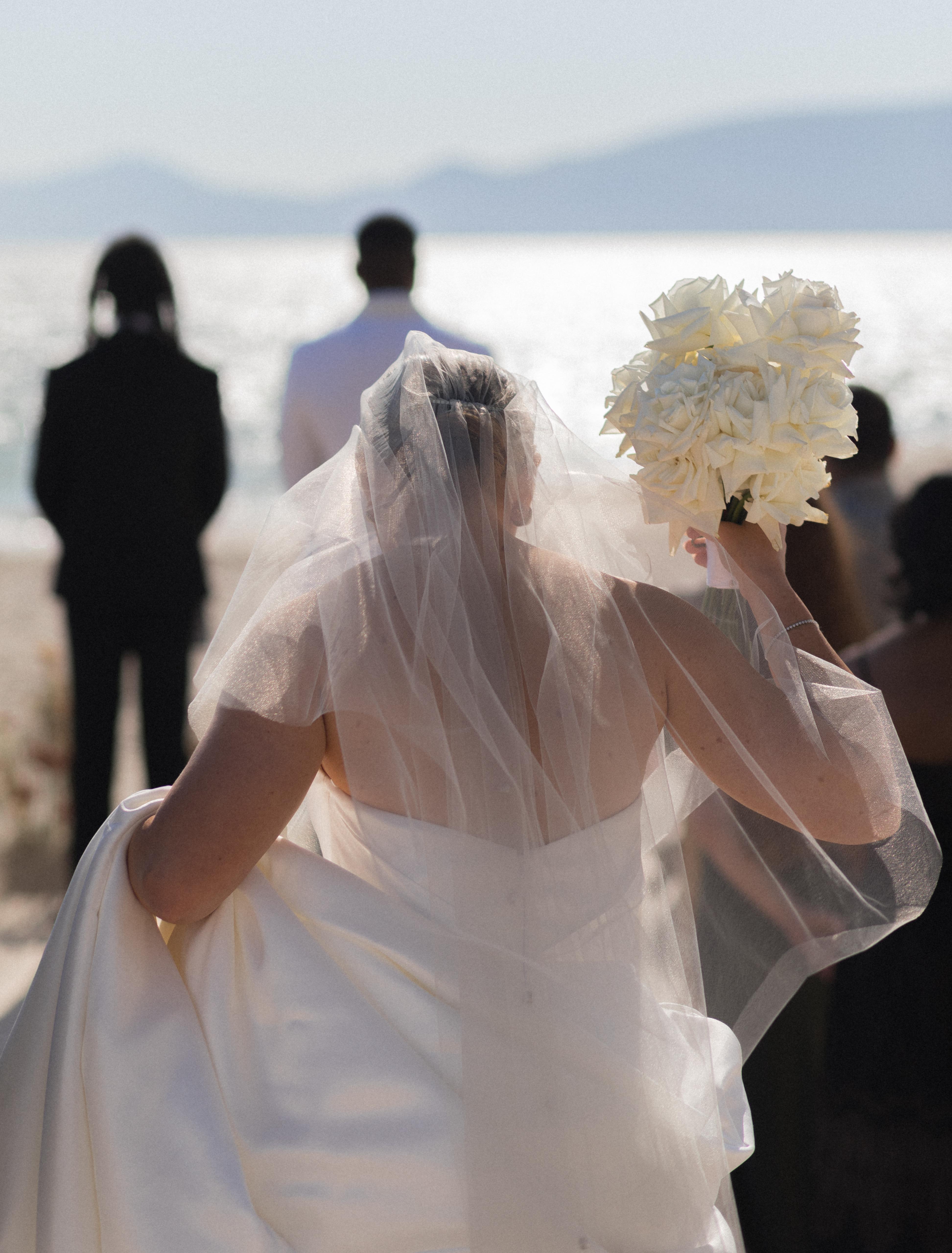 A Beach Spring Wedding at a Private Villa in Portugal 40