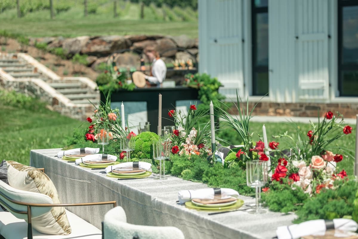 A Modern Spring Wedding at RdV Vineyards photo 4