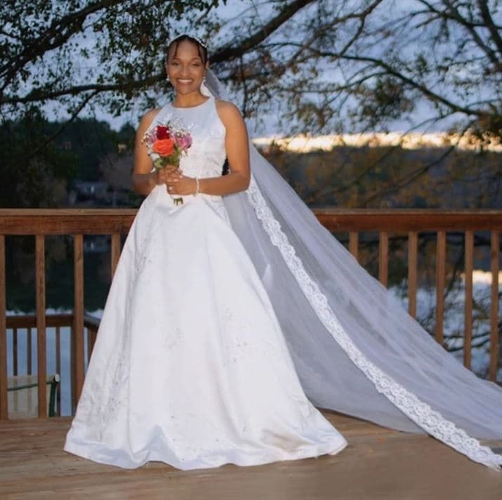 White Veiled Weddings portfolio 3
