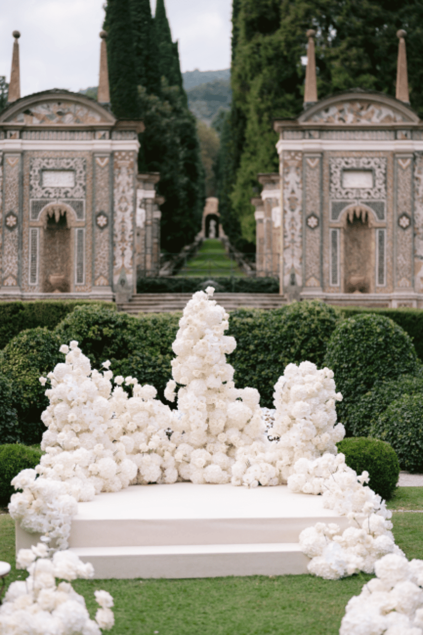 A Romantic Fall Wedding at Villa D’Este photo 3