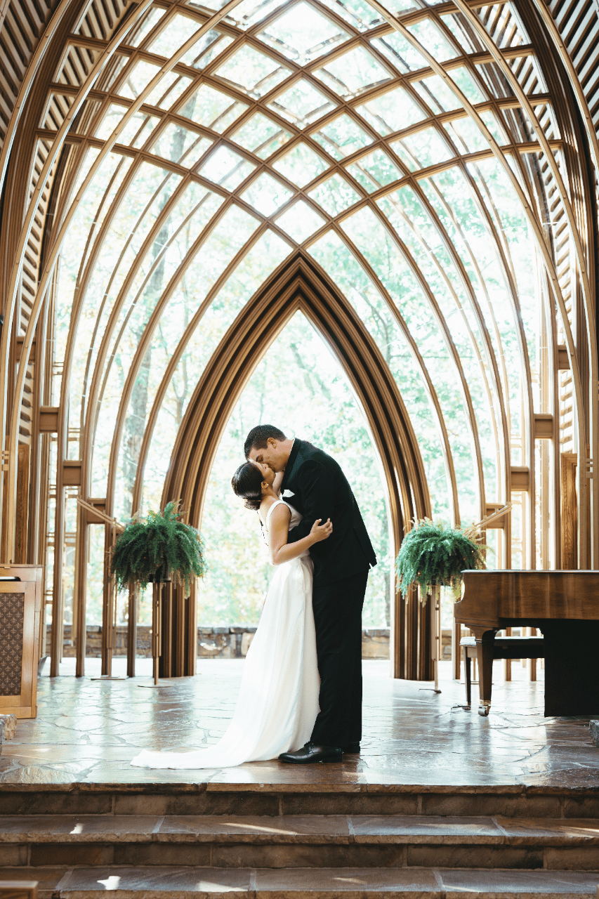 A Romantic Summer Wedding at Mildred B. Cooper Memorial Chapel