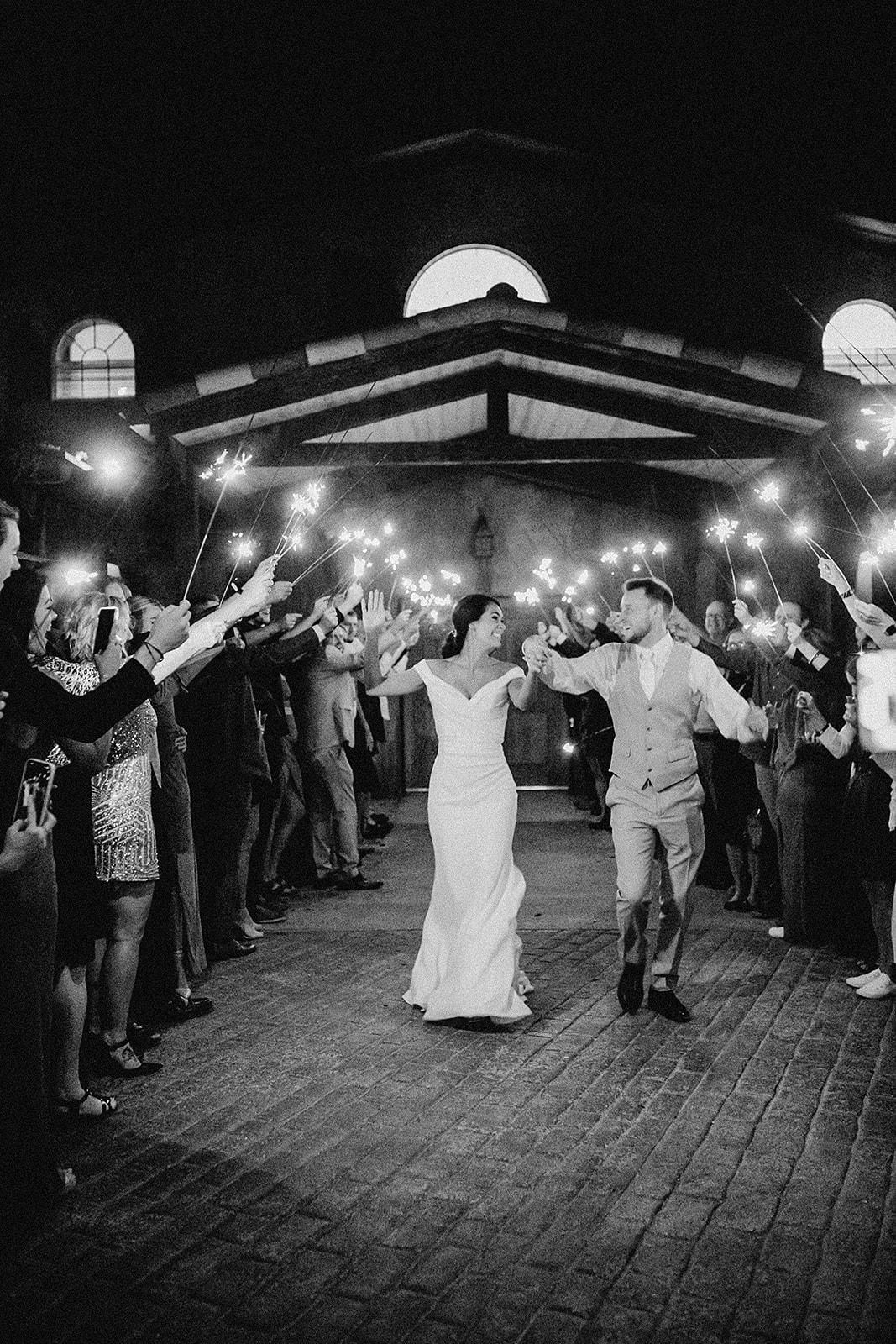 A Romantic Fall Wedding at the Bella Terre Vineyard photo 2