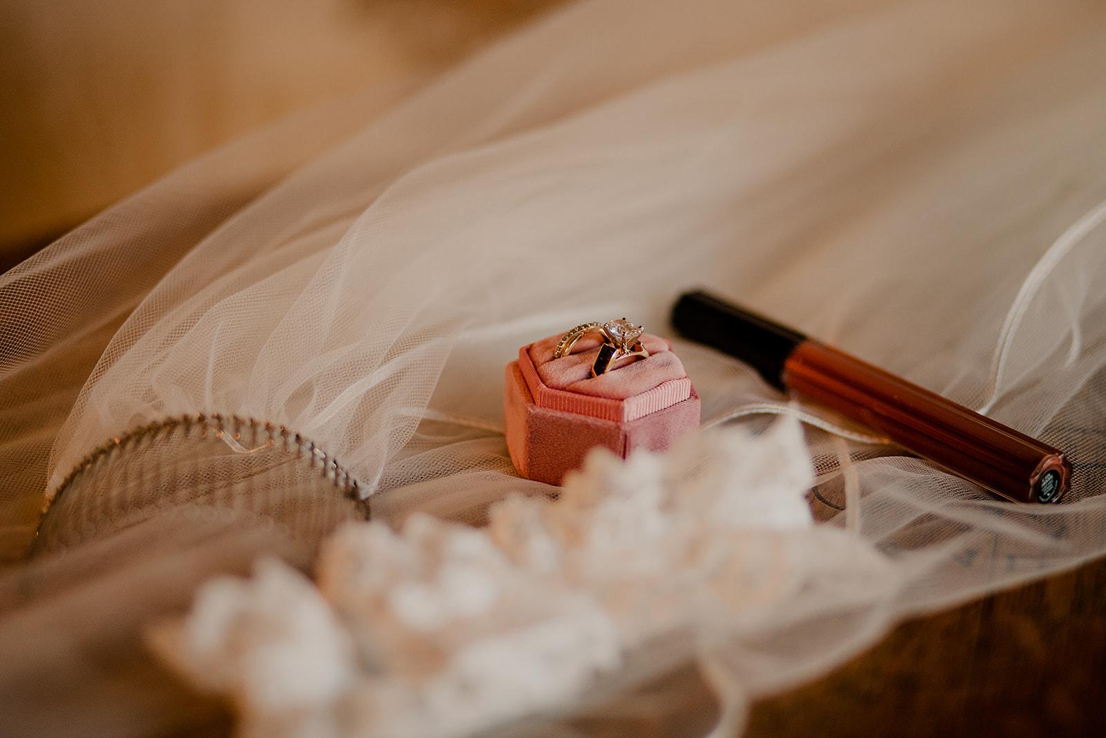 A Romantic Fall Wedding at the Bella Terre Vineyard 11