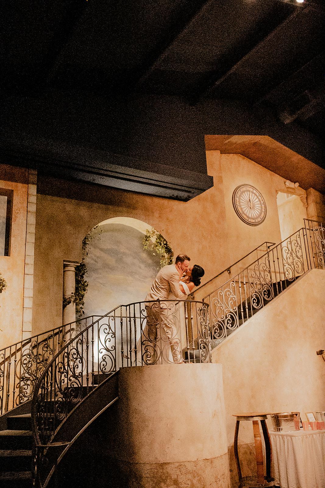 A Romantic Fall Wedding at the Bella Terre Vineyard photo 4