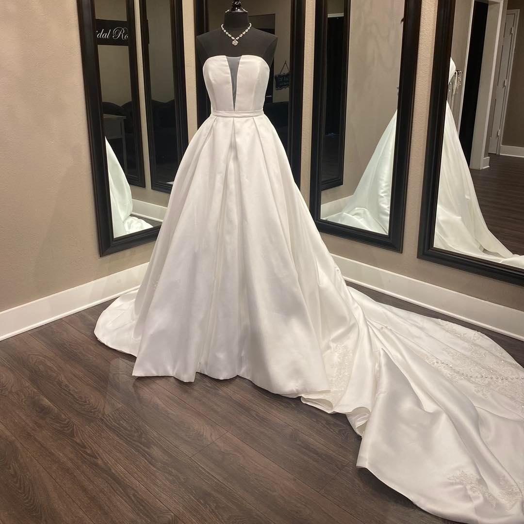 Lena’s Bridal Studio portfolio 1