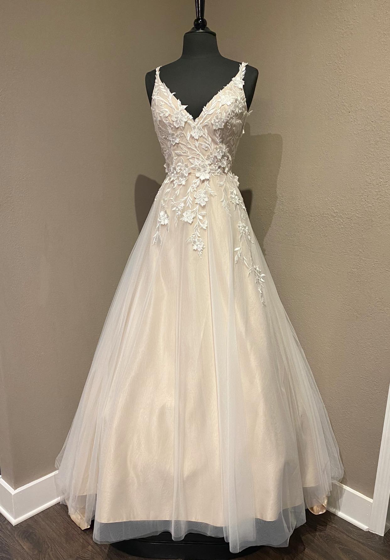 Lena’s Bridal Studio