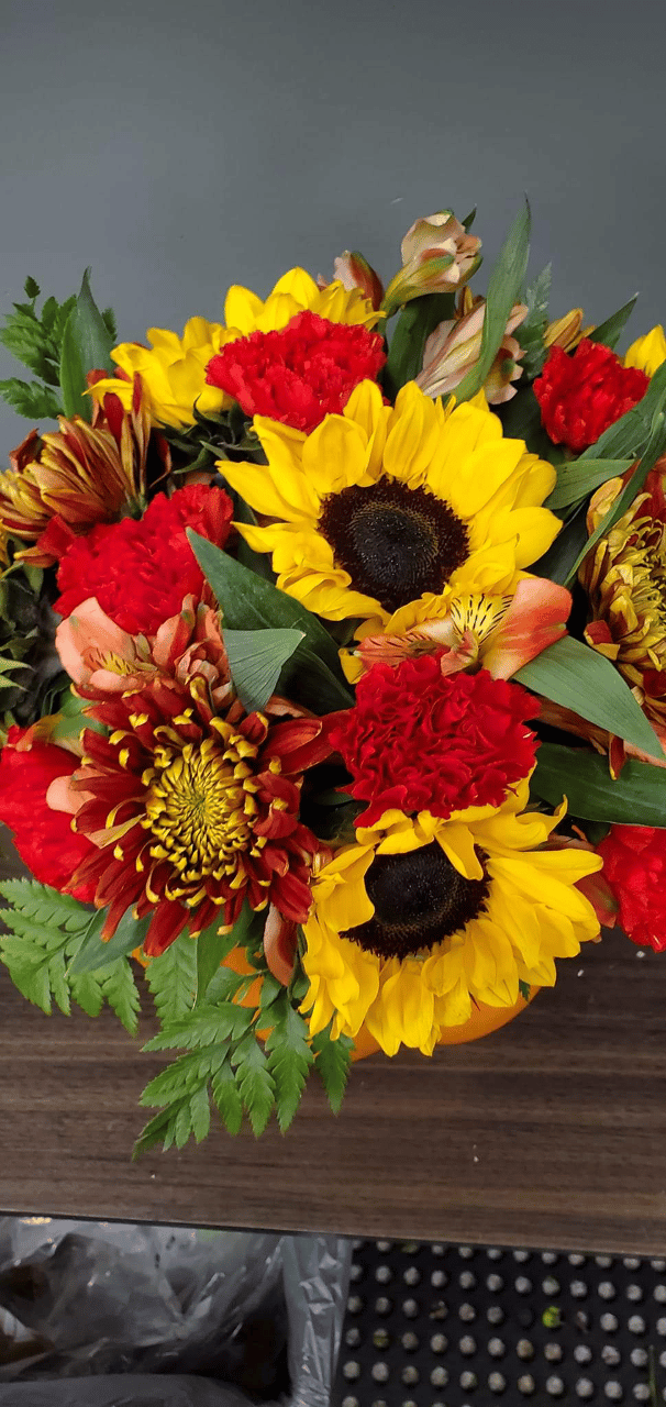 The Creative Nature Florist Event Coordinating and Decorating portfolio 1