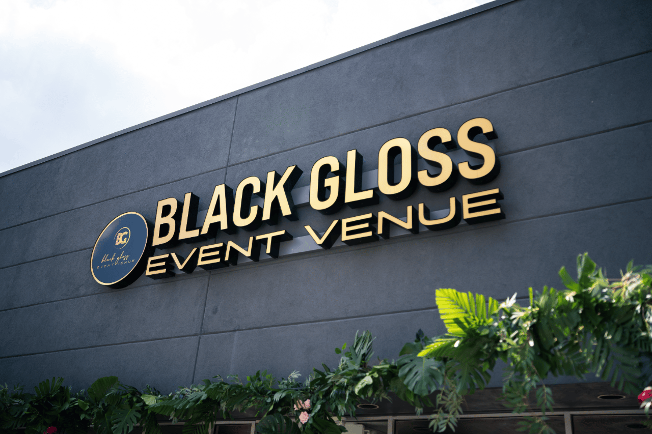 Black Gloss Event Venue portfolio 1