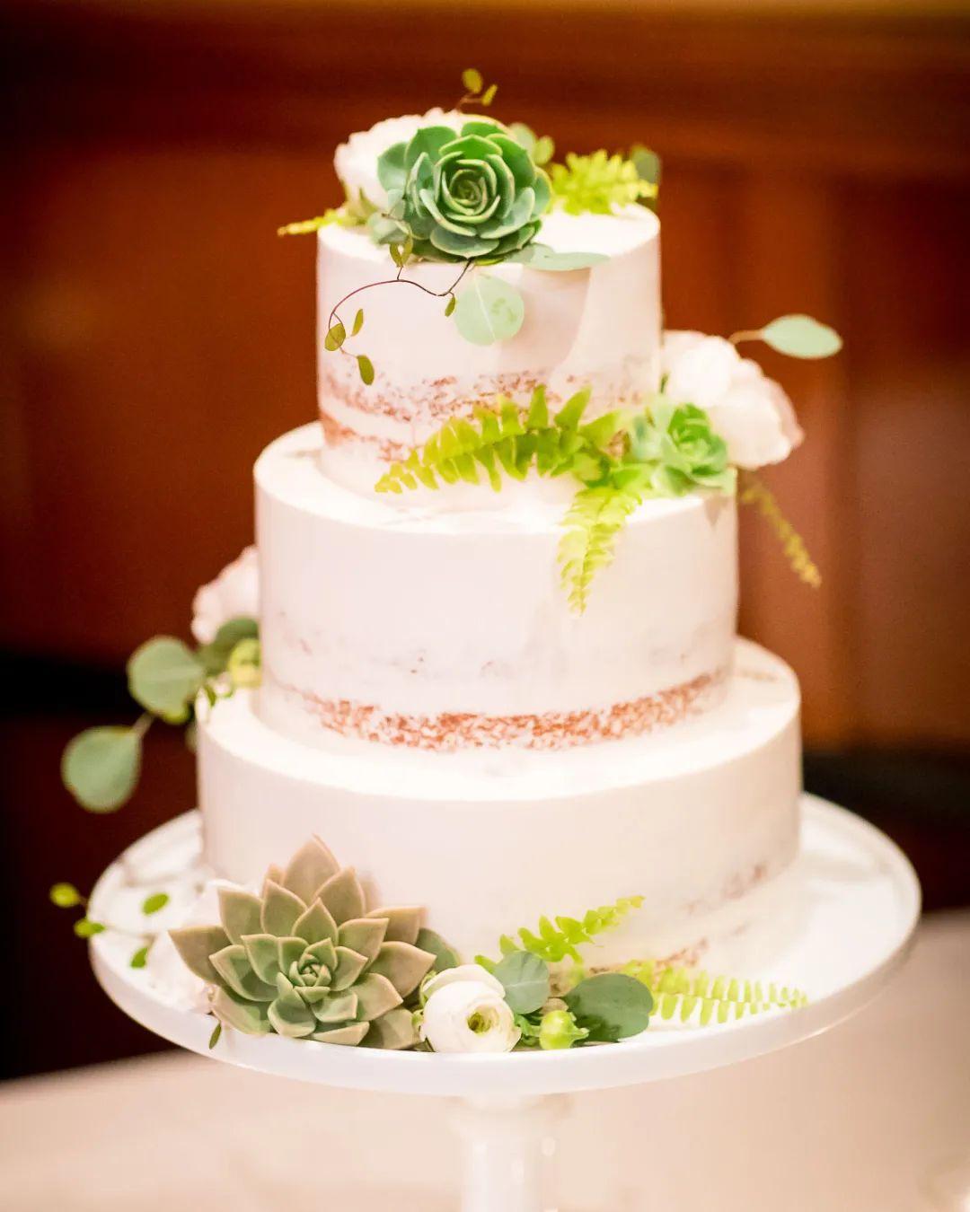 Blooming Cakes portfolio 5