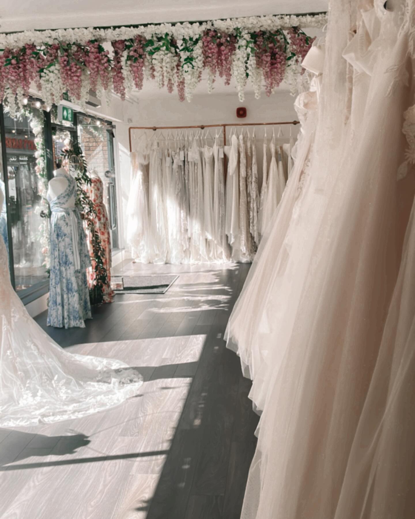 JACQUELINE LOUISE BRIDAL LTD portfolio 1
