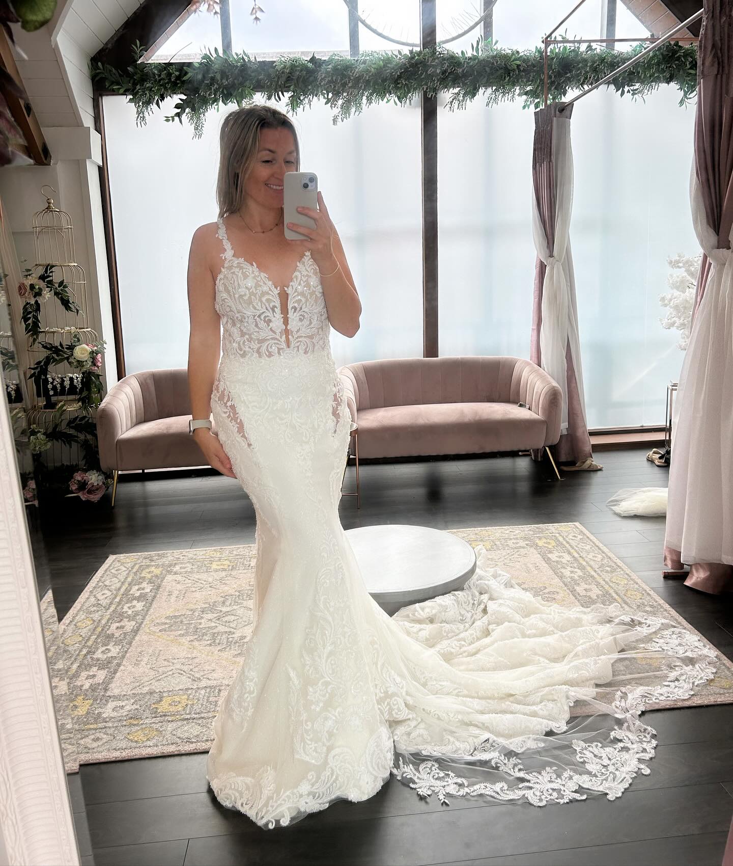 JACQUELINE LOUISE BRIDAL LTD portfolio 5