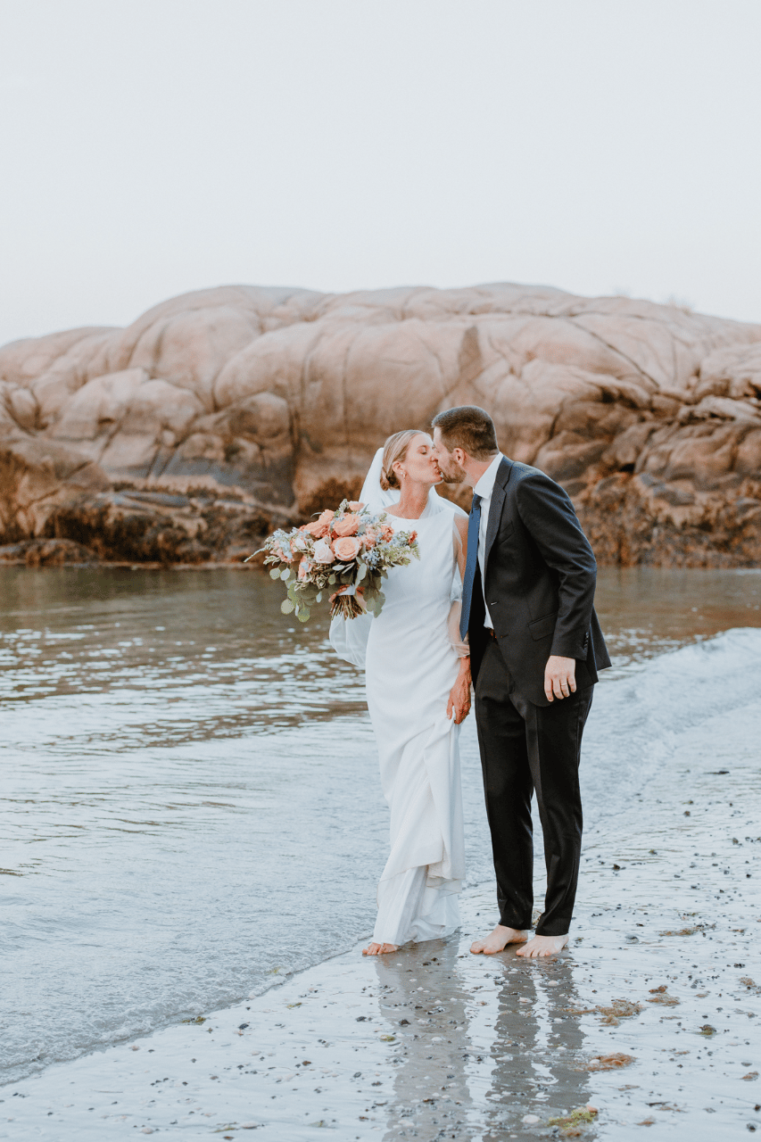 A Modern Summer Wedding at Cohasset Yacht Club