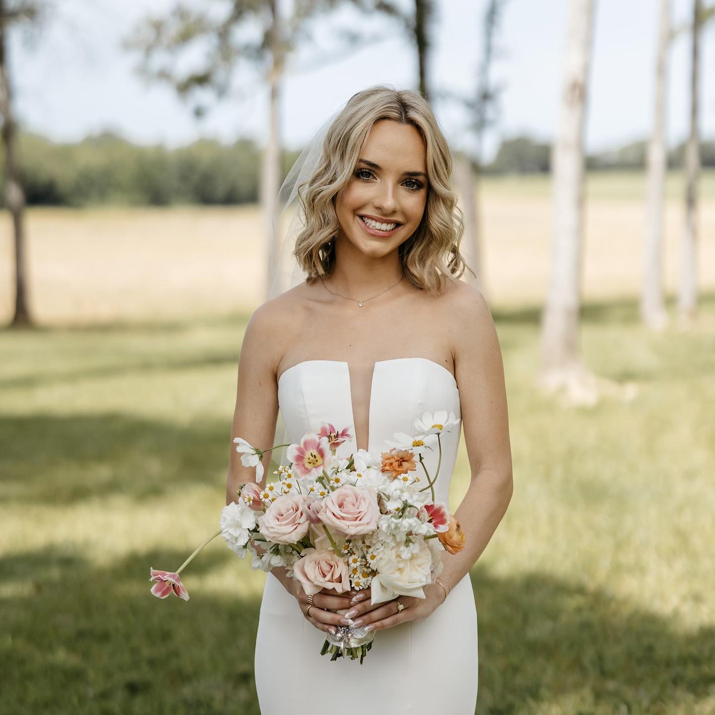 Tulia Grace Florals portfolio 2