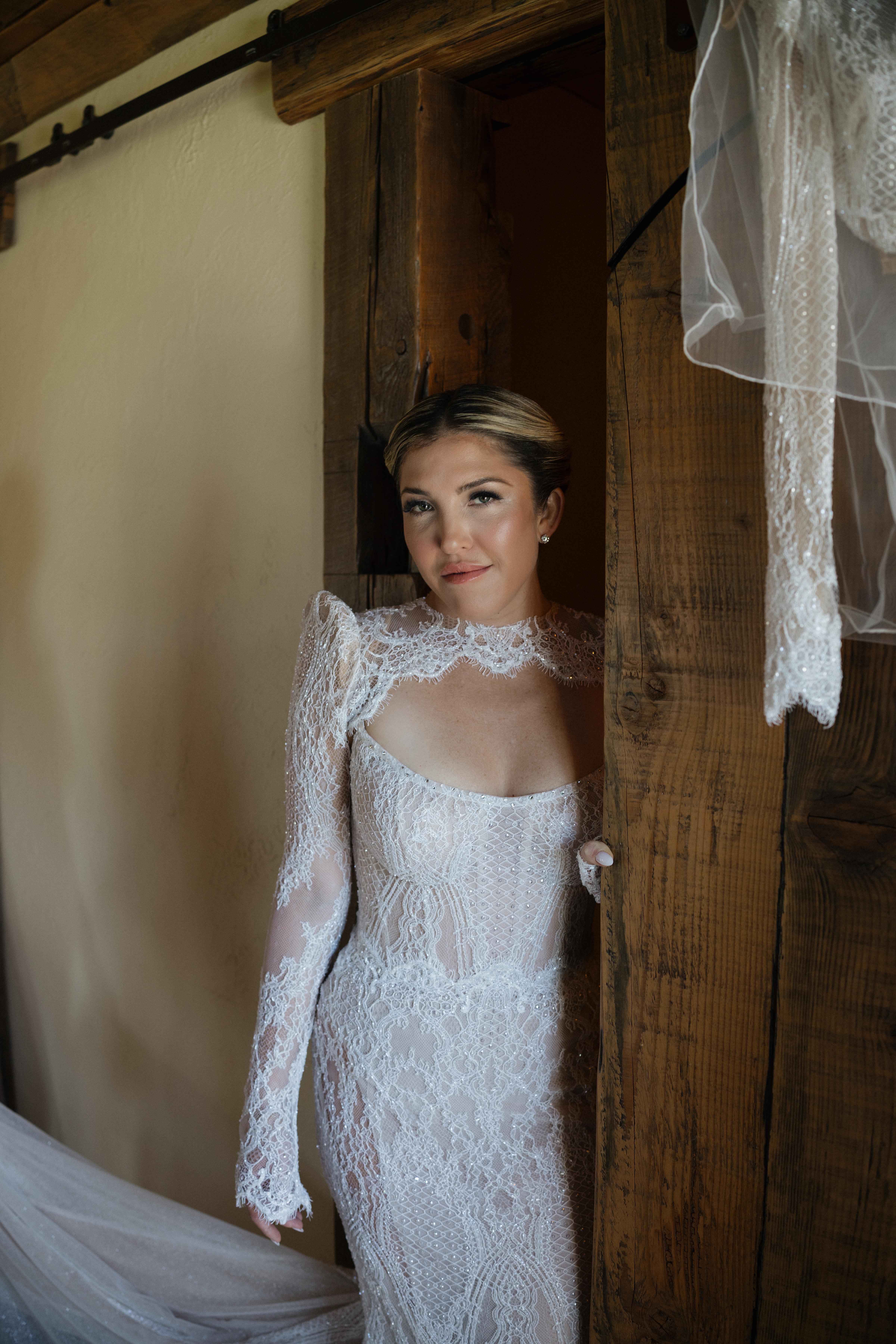 A Romantic Fall Wedding at The Castle Vineyard 38