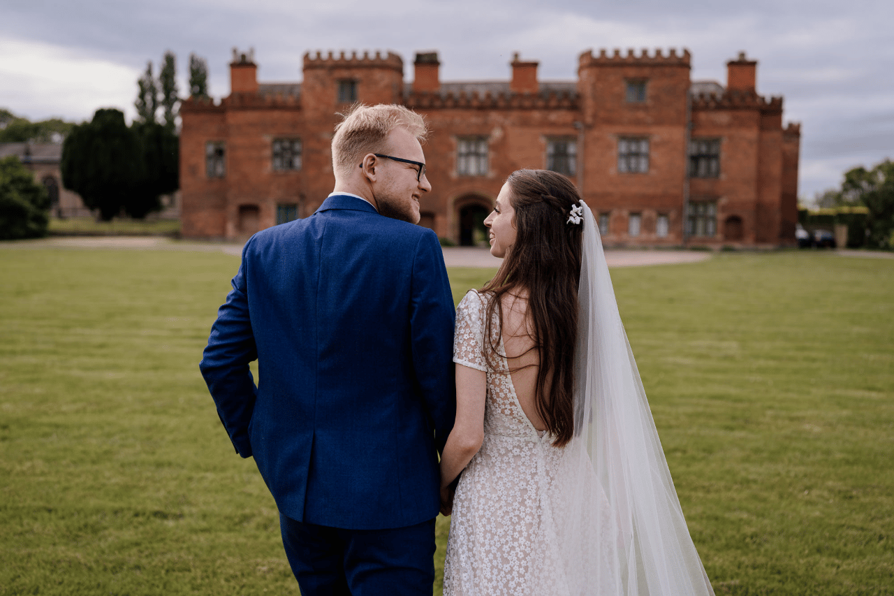 A Romantic Summer Wedding at Holme Pierrepont Hall