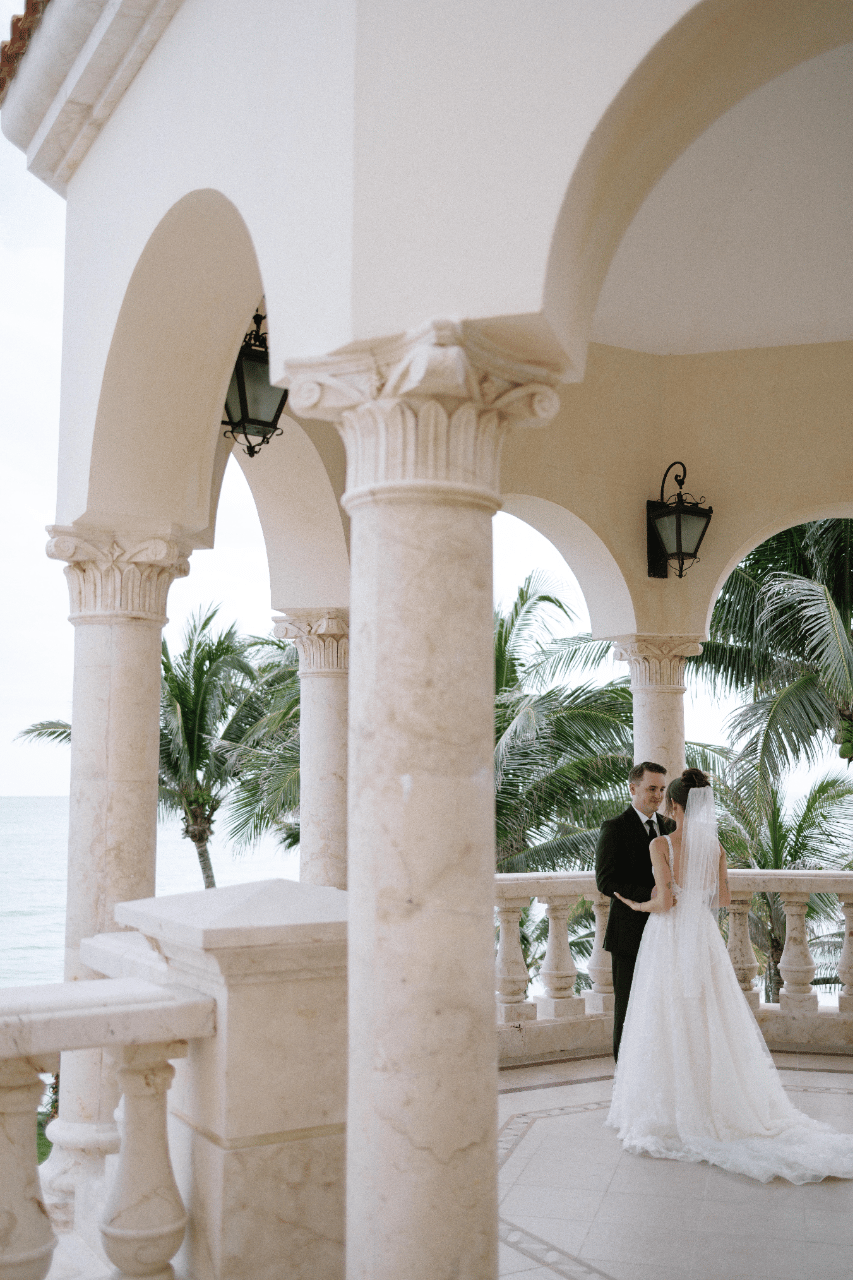 A Romantic Fall Wedding at Villa La Joya photo 3