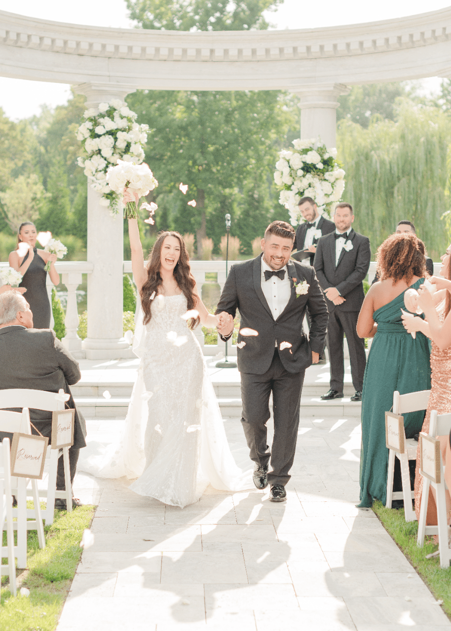 A Classic Summer Wedding at The Mansion On Main Street