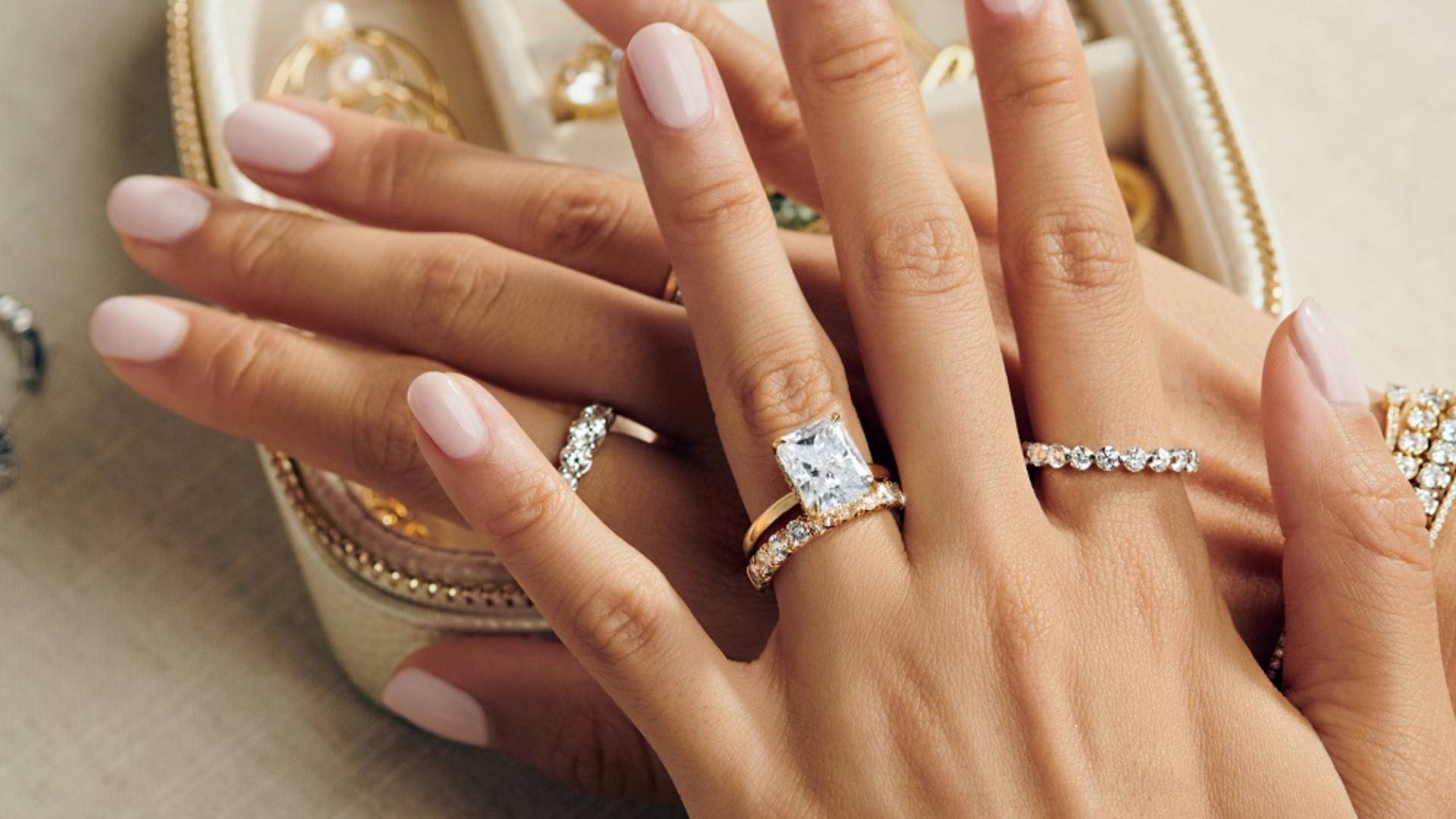 6 Hot Tips for Creating the Perfect Wedding Ring Stack