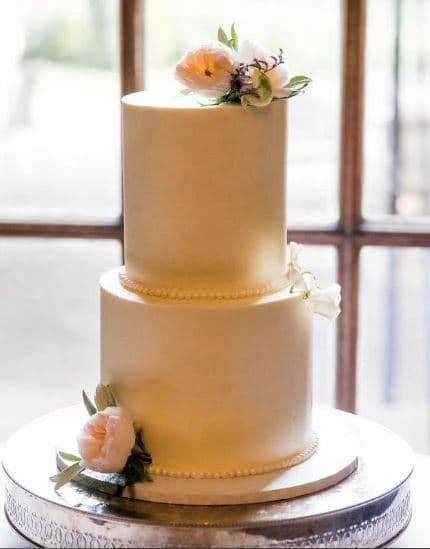 Sundeis Cakes and Patisserie portfolio 1