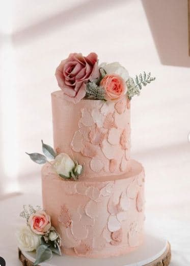 Sundeis Cakes and Patisserie portfolio 3