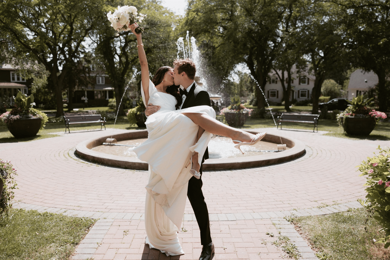 A Modern Summer Wedding at JW Marriott