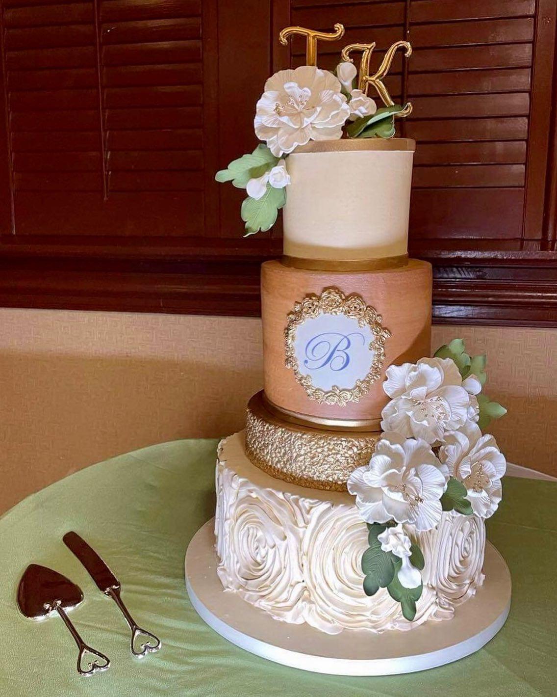 Bonnie Brunt Cakes portfolio 3