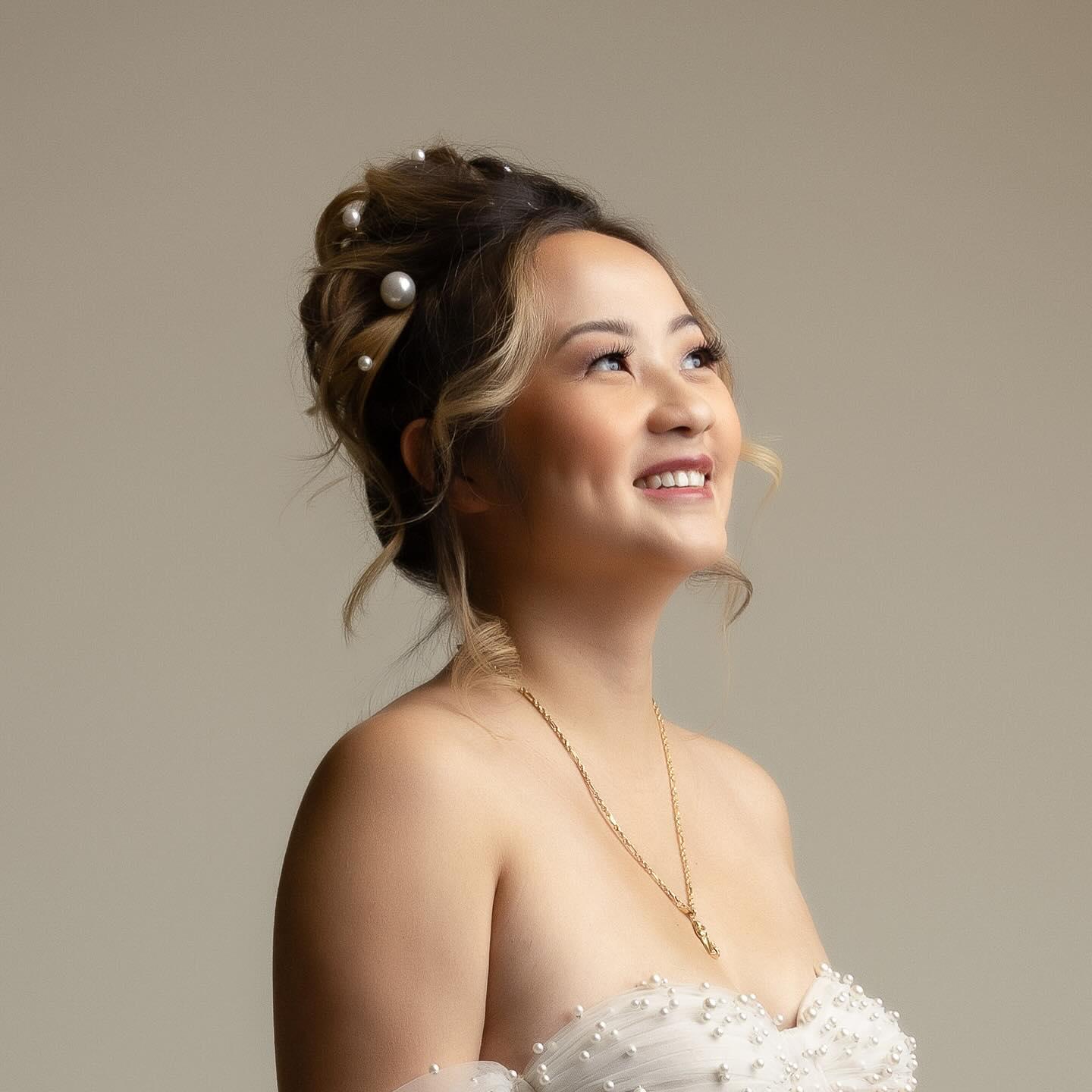 Roxee Bridal portfolio 1