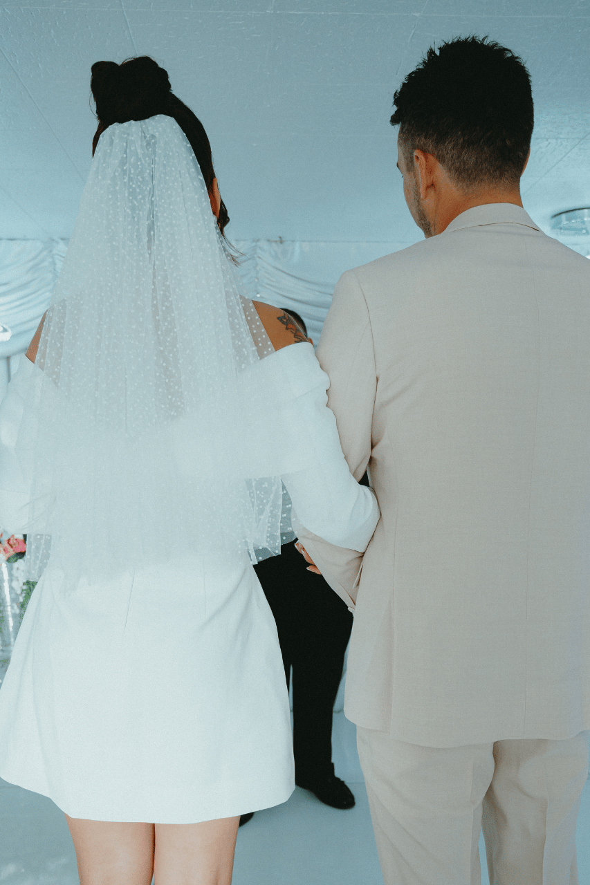 A Non-Traditional Fall Wedding at the Little White Wedding Chapel photo 2