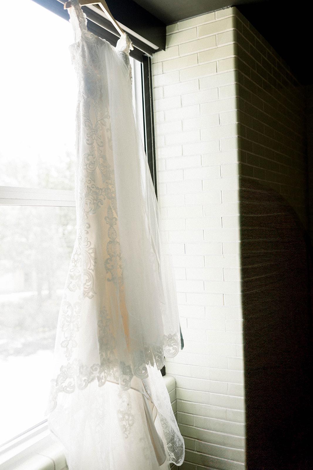 A Rustic Spring Wedding at Tinker House photo 3