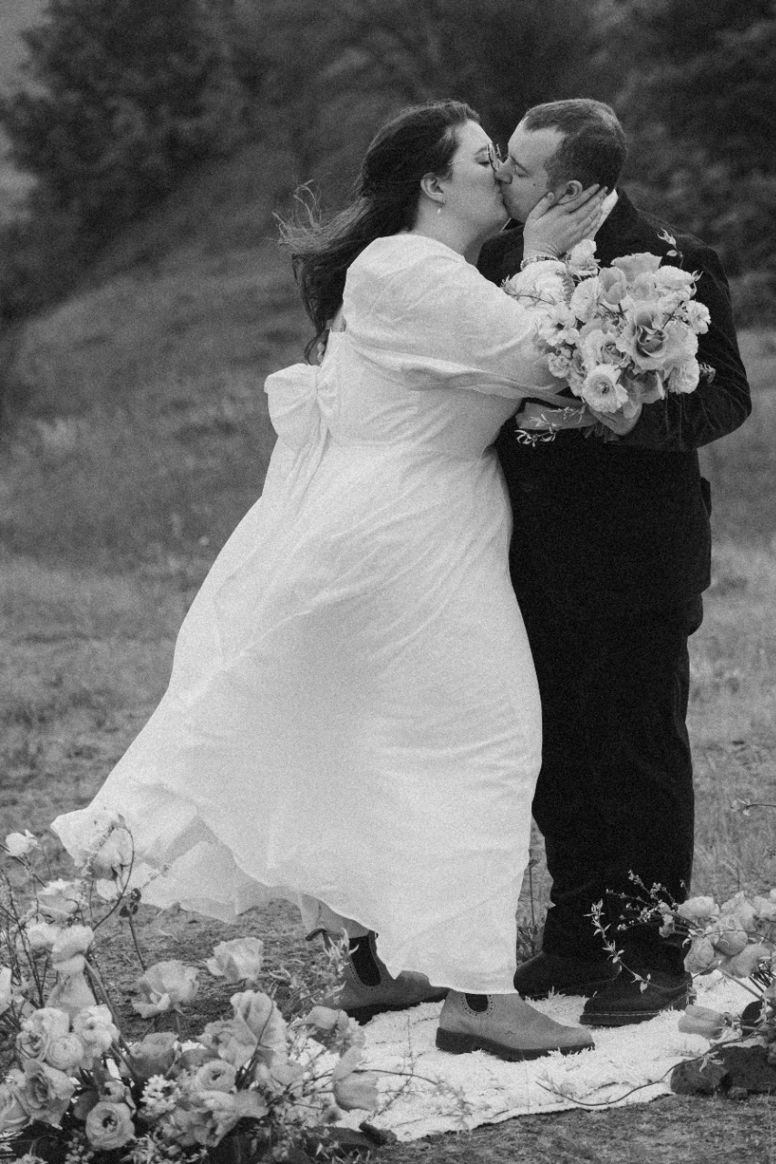 A Whimsical Spring Elopement in Oregon photo 3