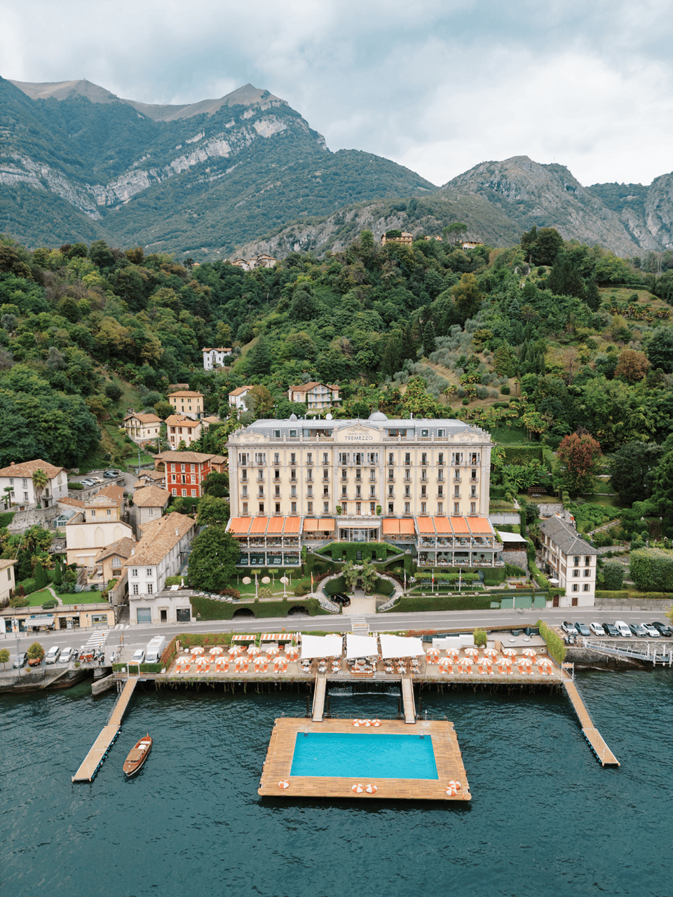 A Romantic Fall Elopement at Villa del Balbianello photo 2