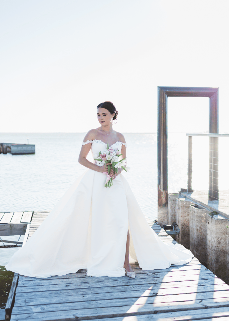 A Romantic Fall Styled Shoot at 501 Yacht Club
