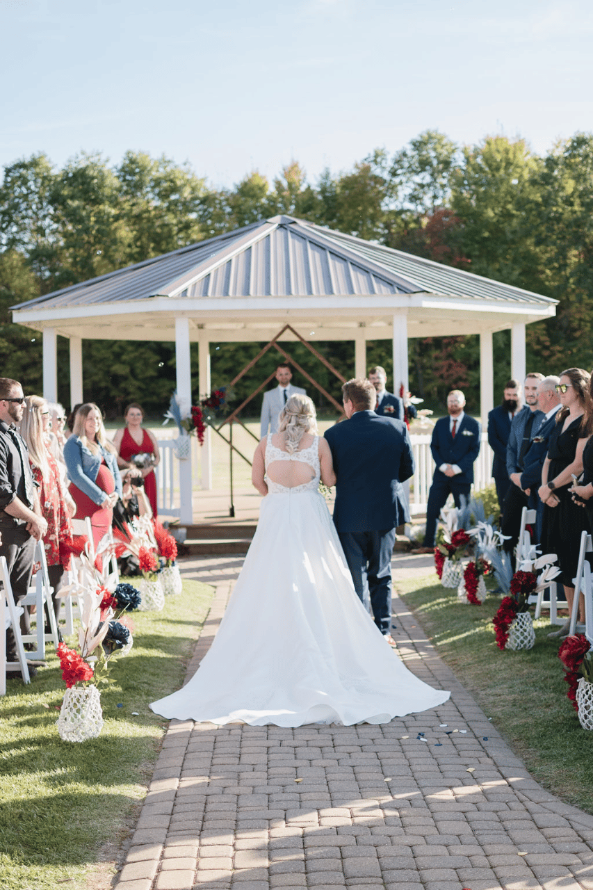 Sweet Wedding Chapel