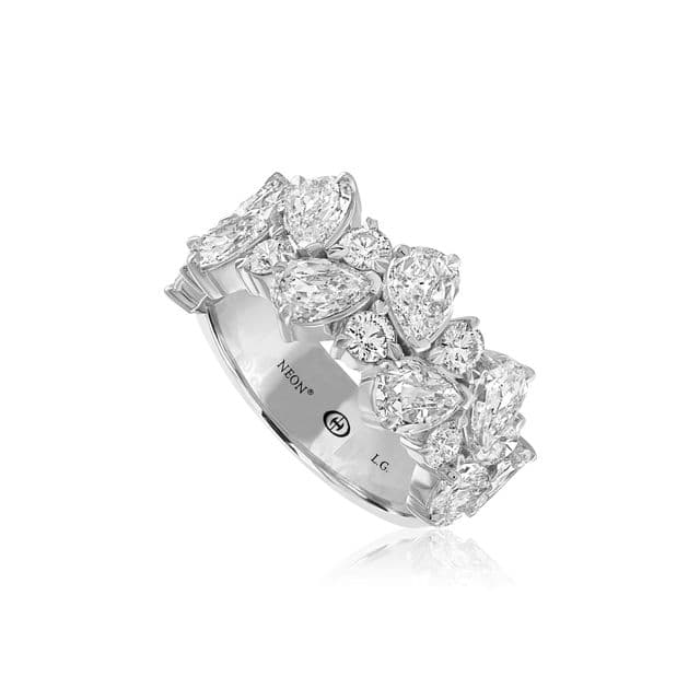 Lab-Grown Crisscut 2 row pear shape diamond band