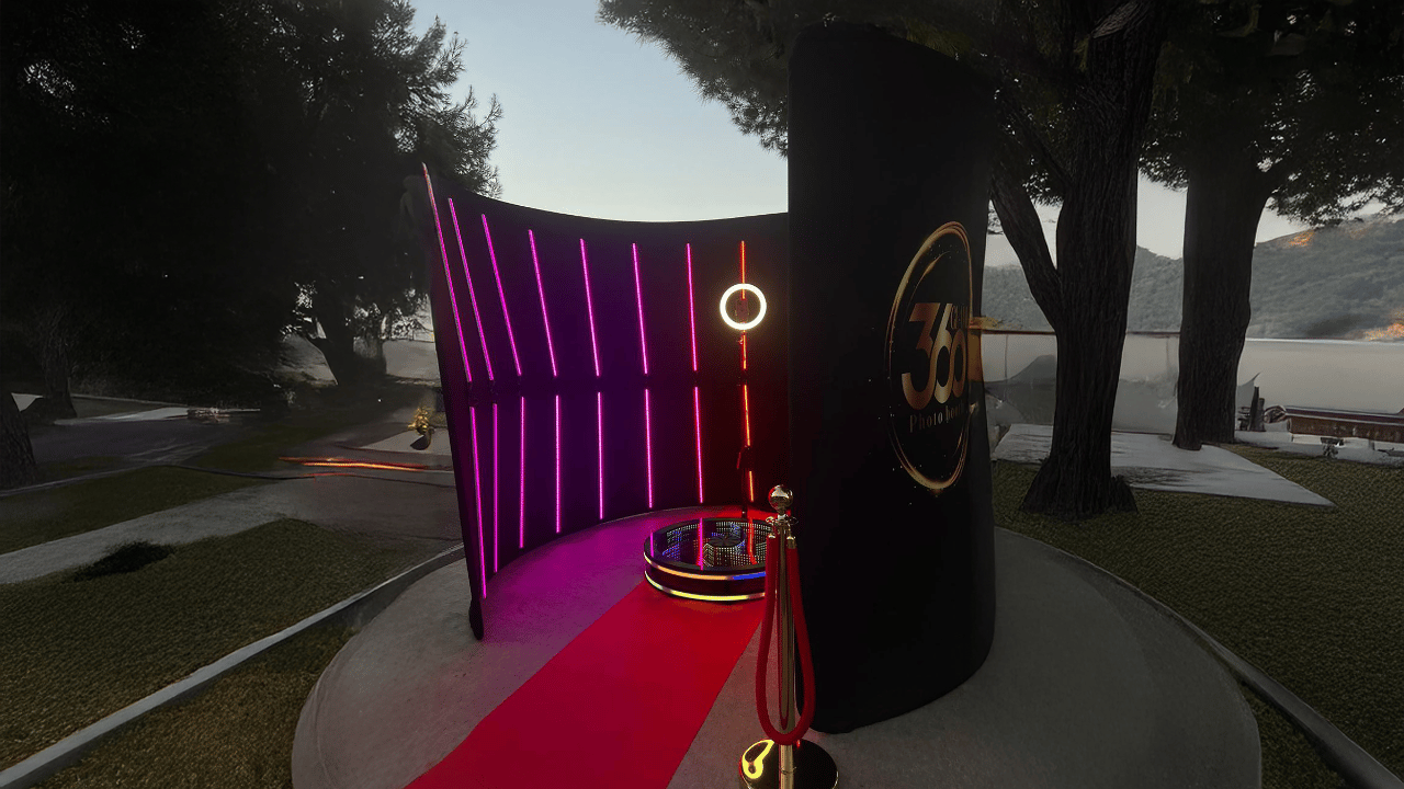 360 Glam Photobooth portfolio 2