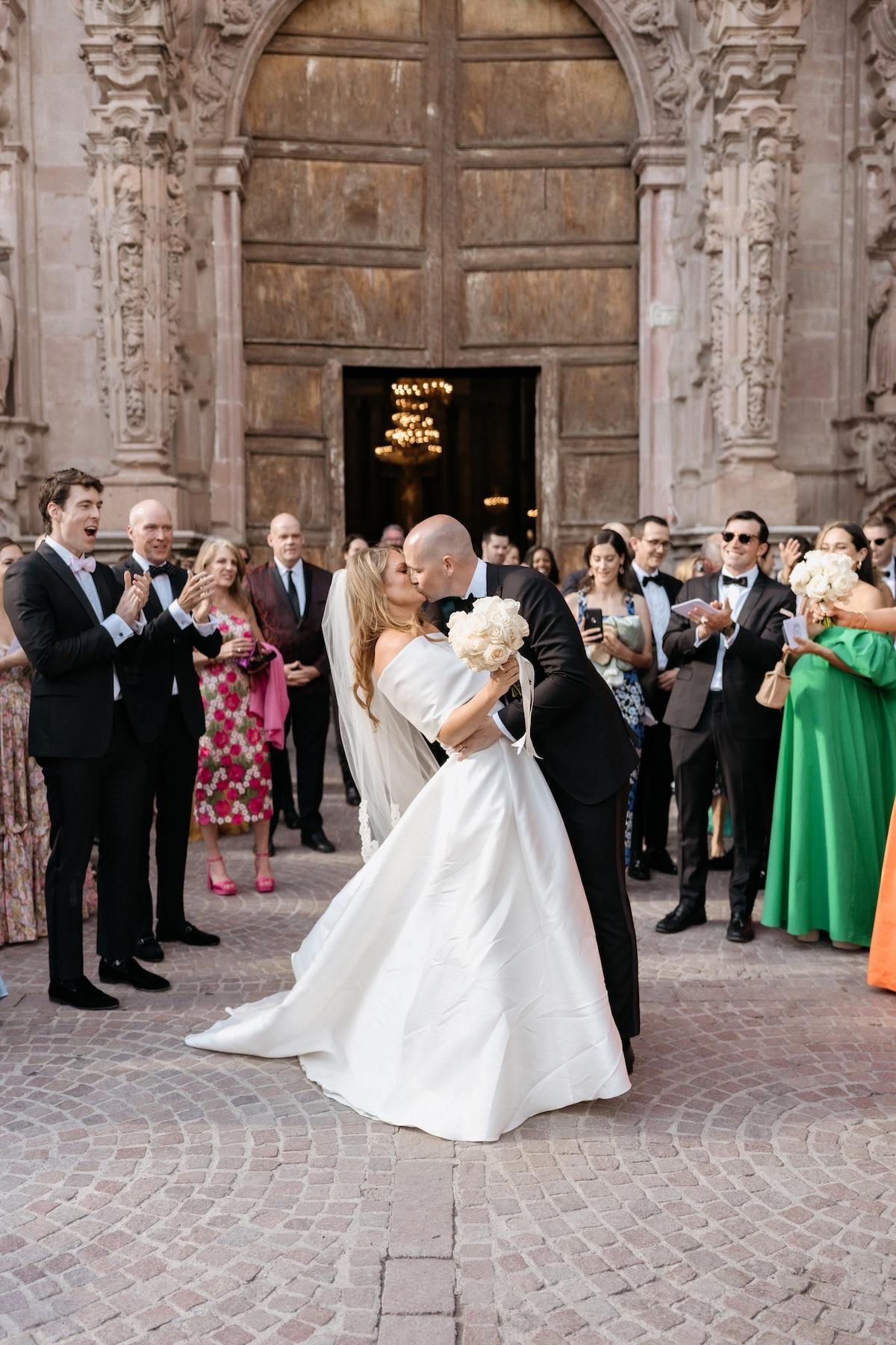A Glamorous Spring Wedding at the Rancho Sabinas 33