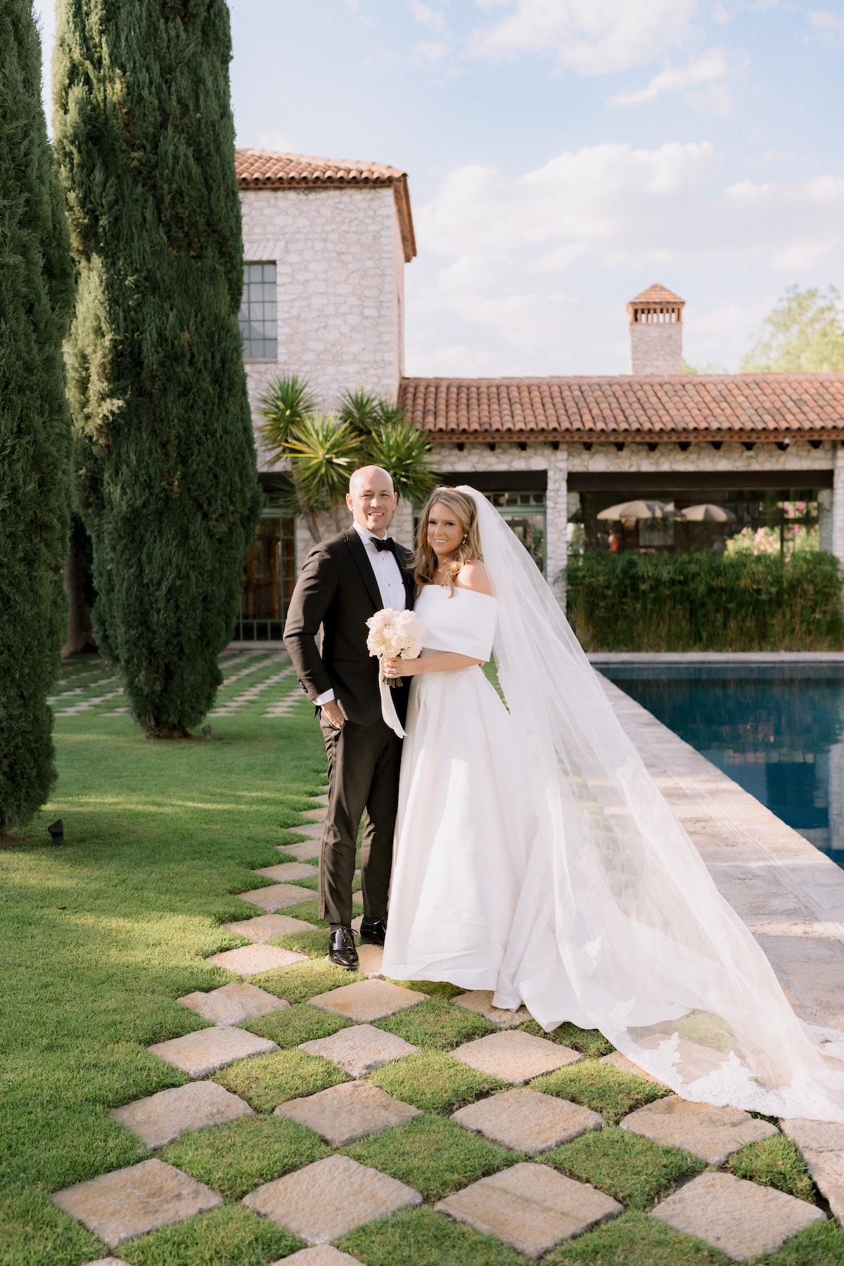A Glamorous Spring Wedding at the Rancho Sabinas 44