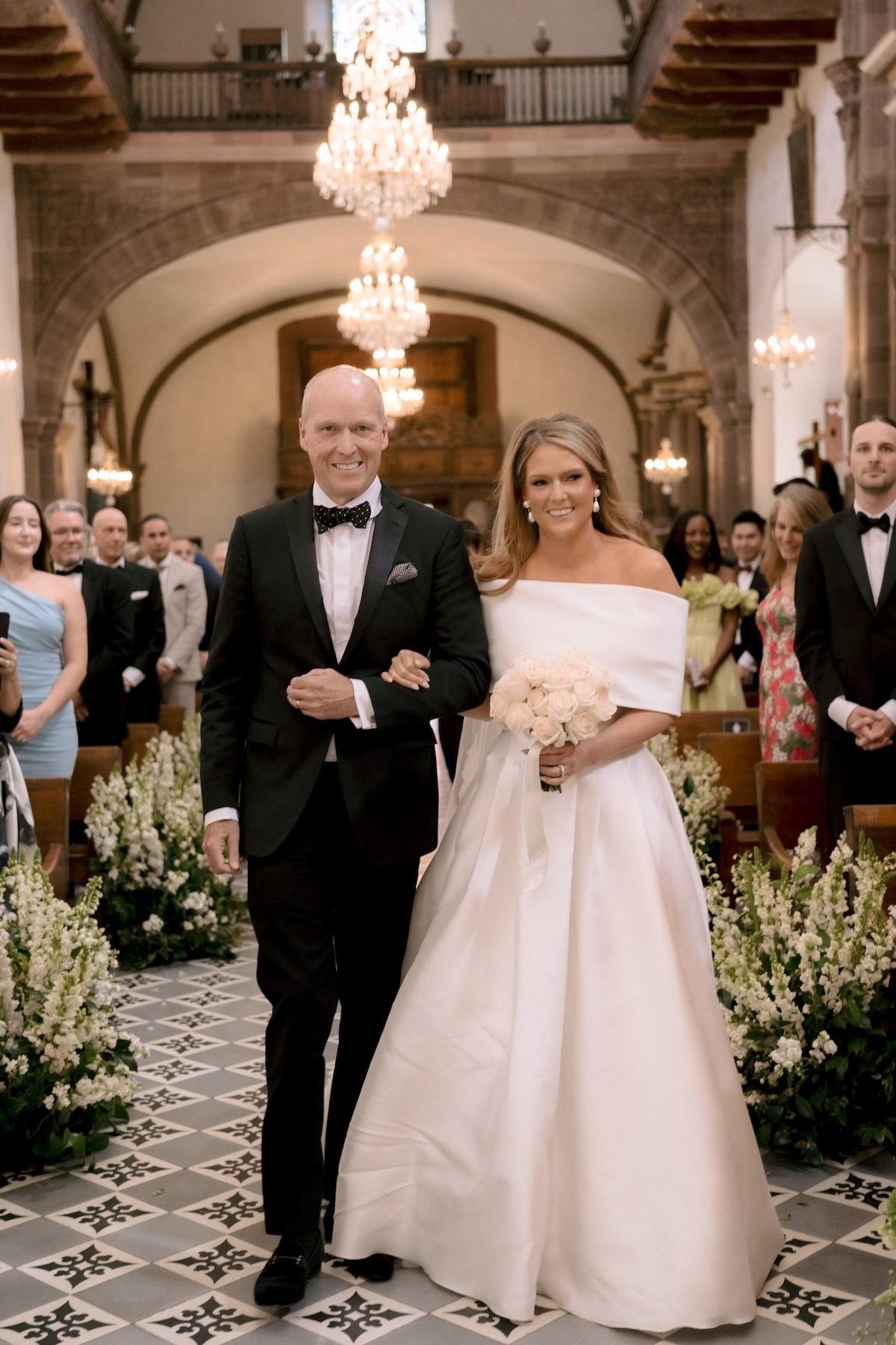 A Glamorous Spring Wedding at the Rancho Sabinas 16