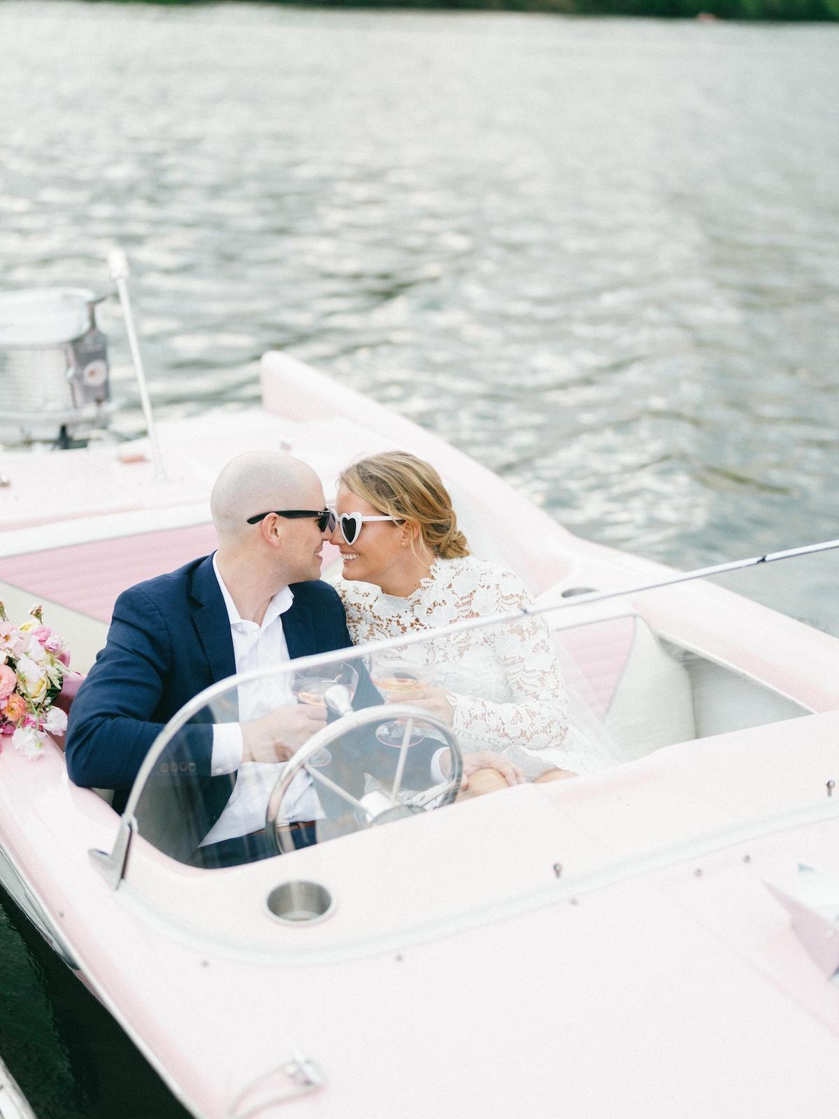 A Classic Winter Elopement at the Courthouse 10
