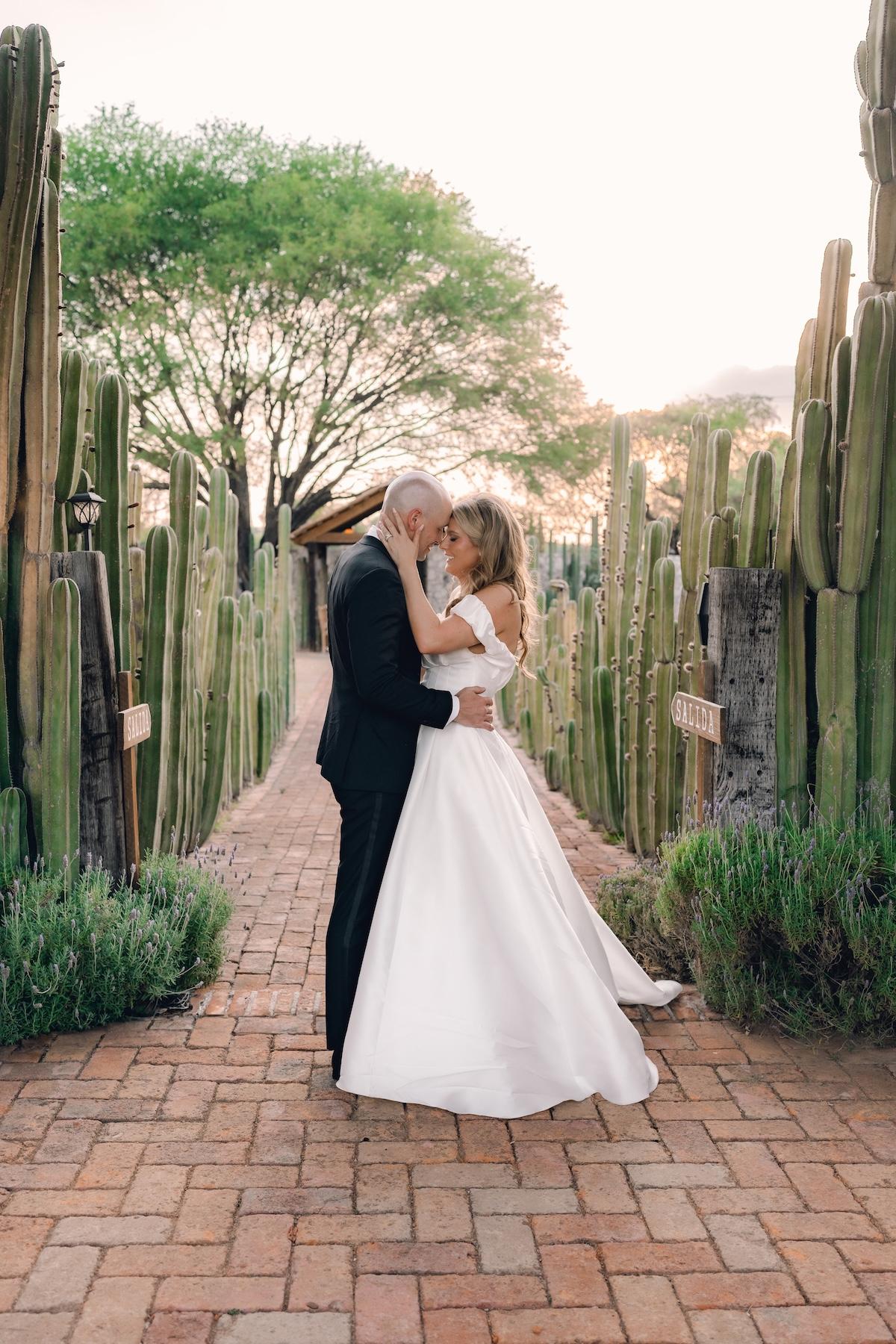 A Glamorous Spring Wedding at the Rancho Sabinas 45