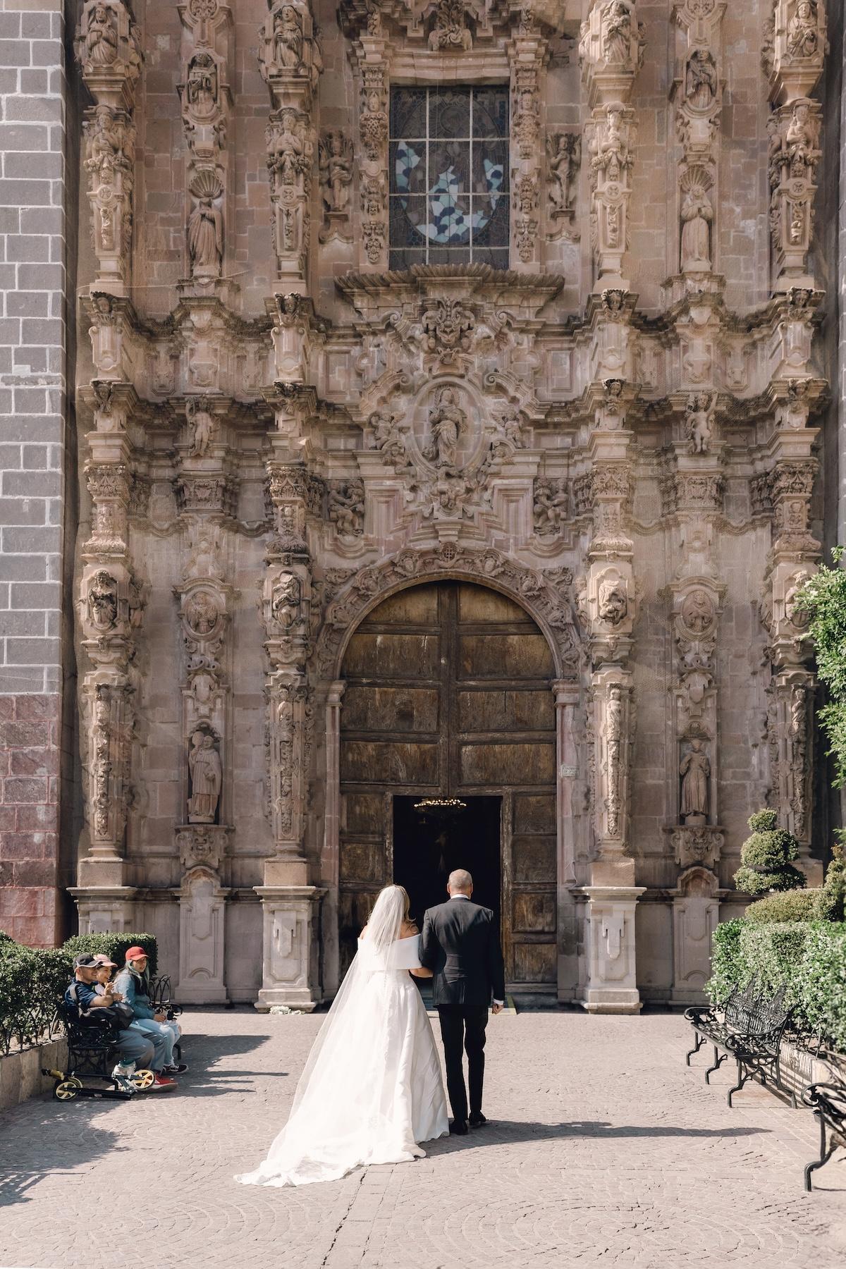 A Glamorous Spring Wedding at the Rancho Sabinas 54