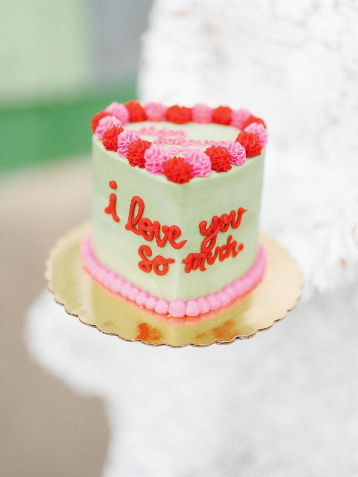A Classic Winter Elopement at the Courthouse 4