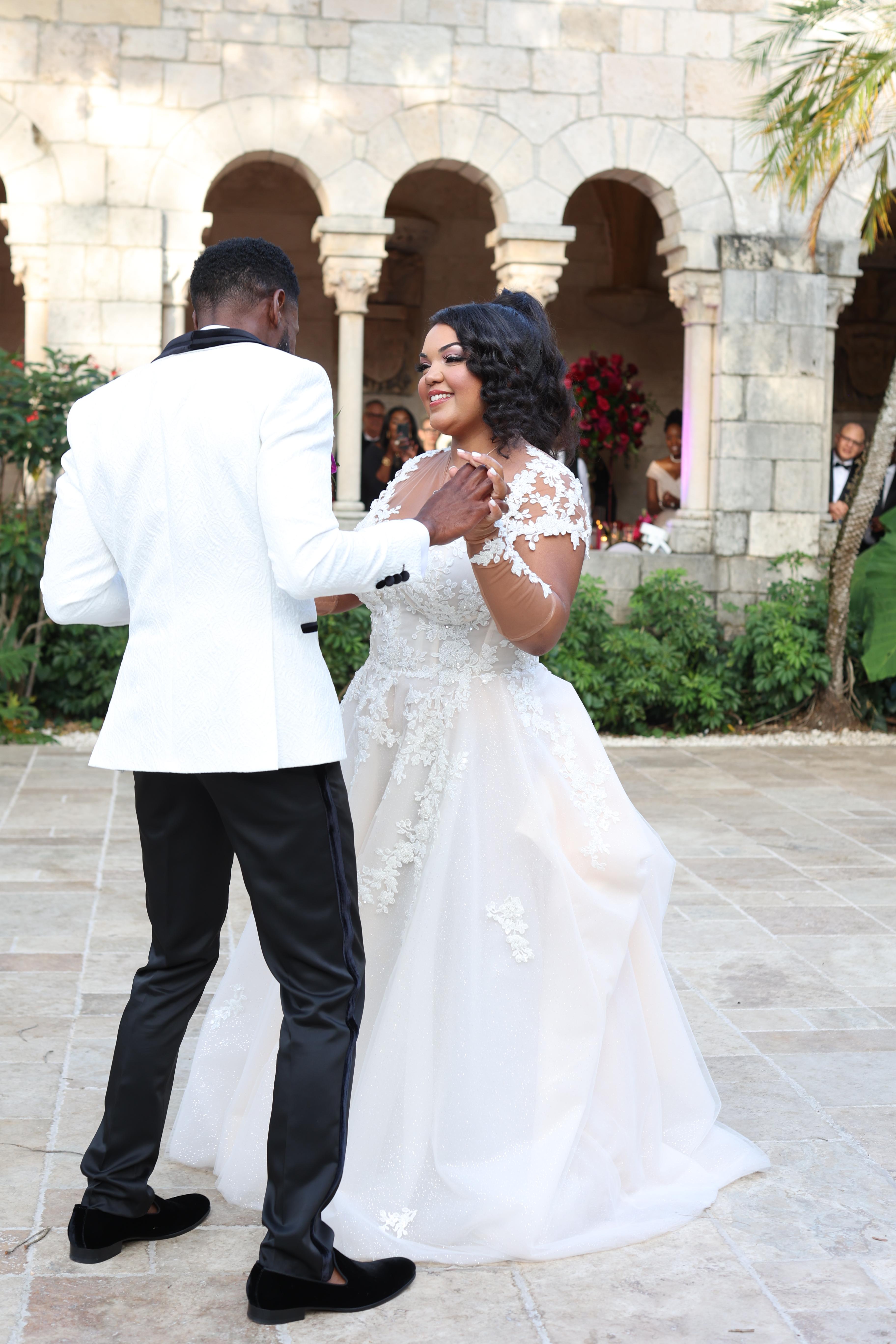 A Romantic Spring Wedding at the Ancient Spanish Monastery 13