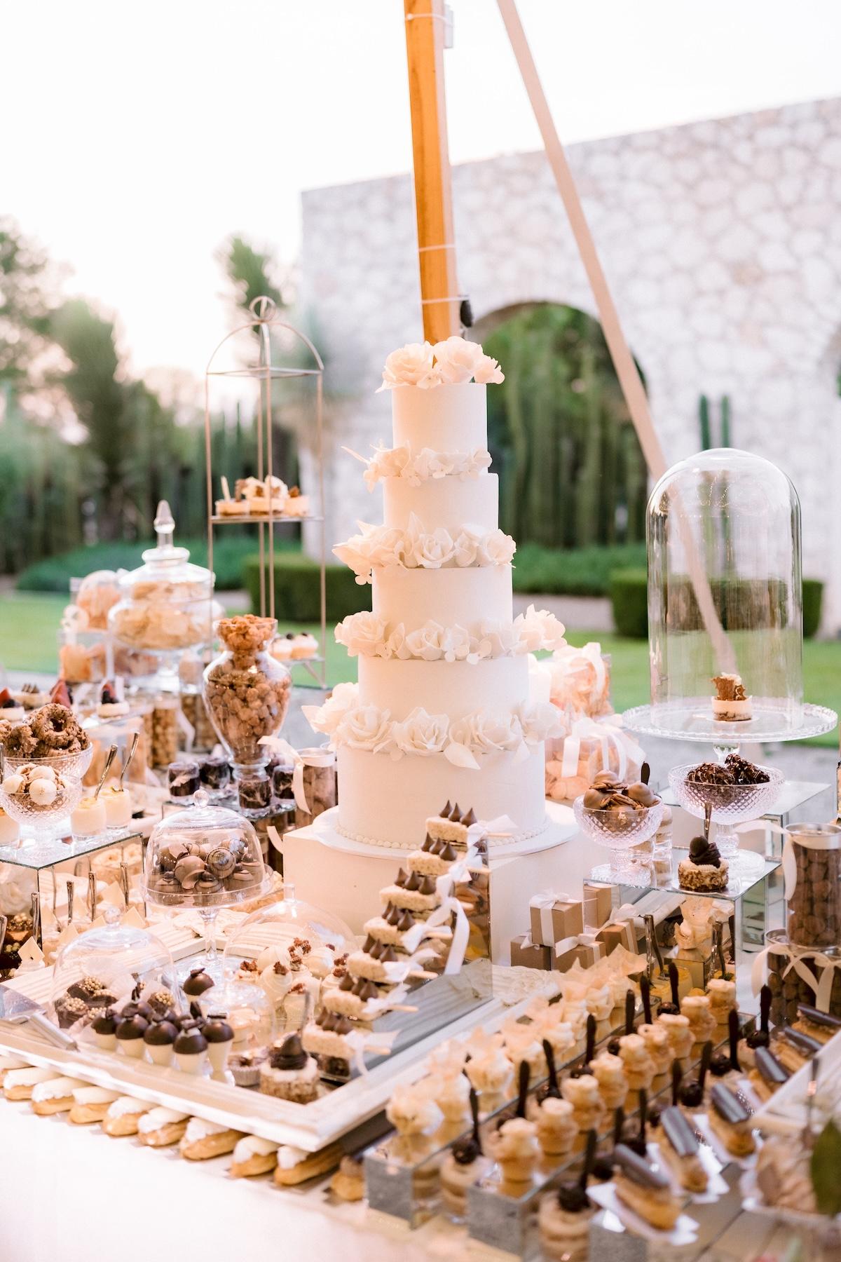 A Glamorous Spring Wedding at the Rancho Sabinas 18