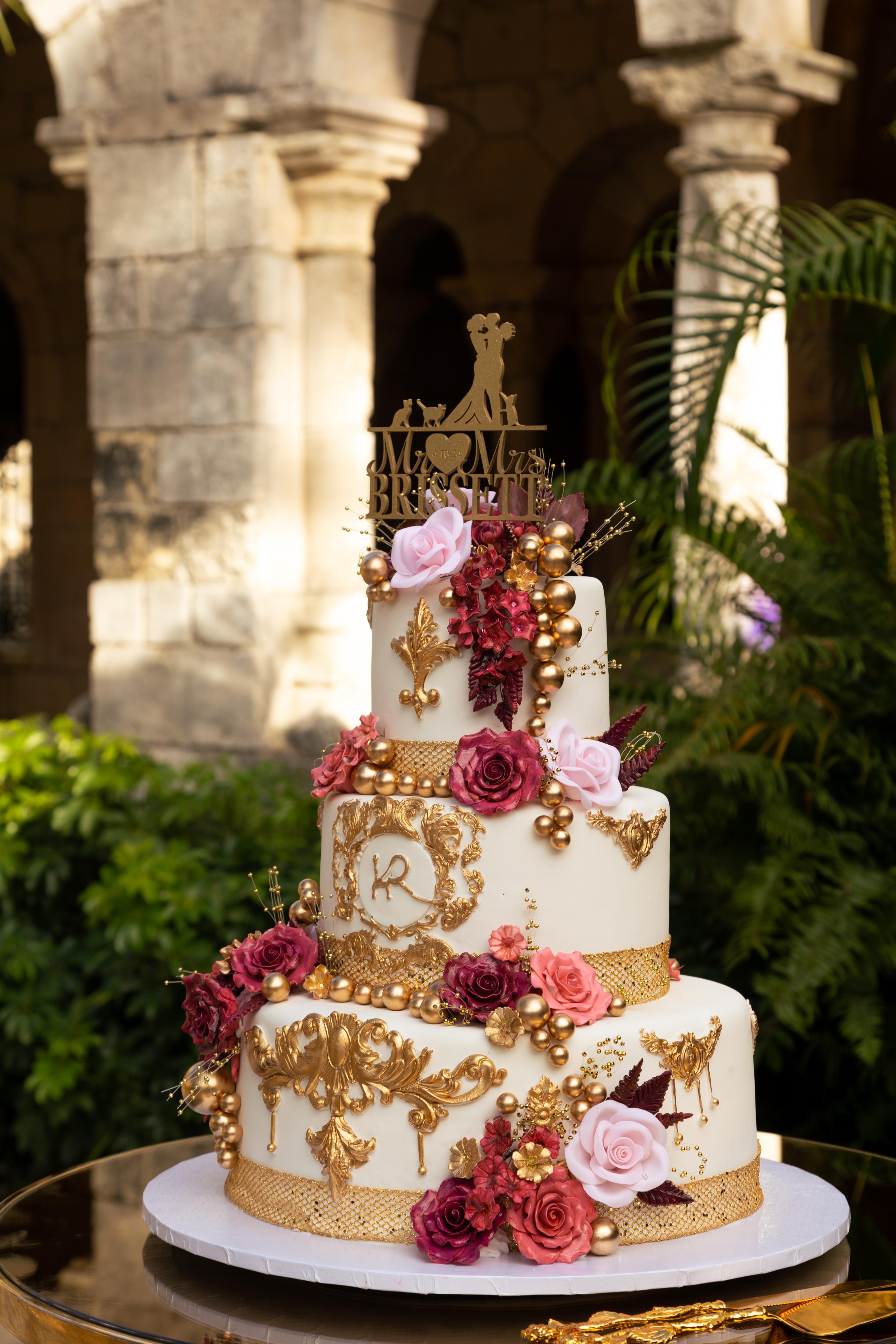 A Romantic Spring Wedding at the Ancient Spanish Monastery photo 2