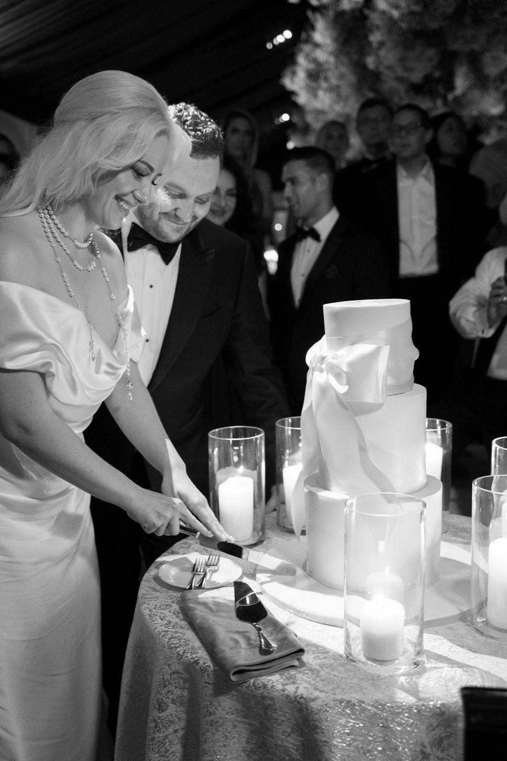 A Glamorous Spring Wedding at the Fisher Island Club 10