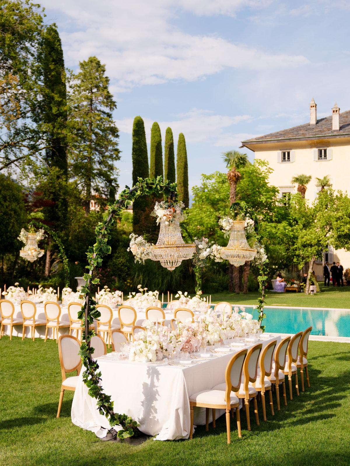 A Classic Summer Wedding at the Villa Balbiano 59